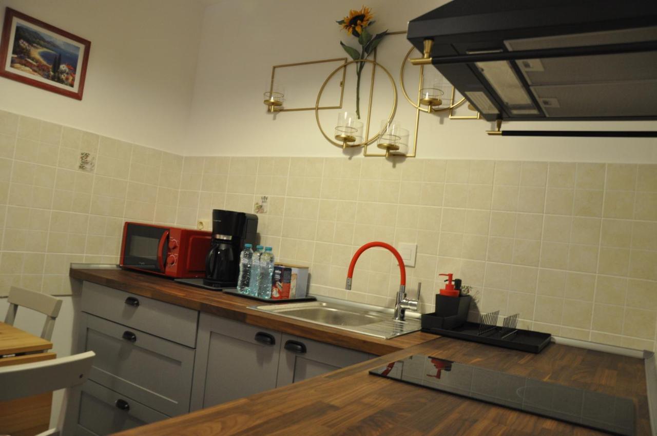 Coral Onix Apartman Neptun Kültér fotó
