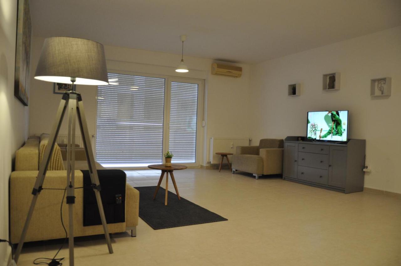 Coral Onix Apartman Neptun Kültér fotó